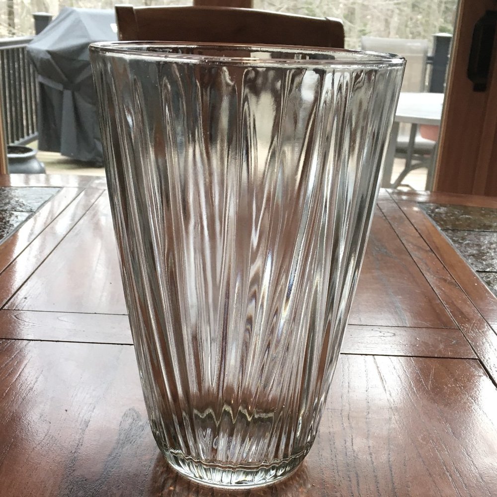 VINTAGE LARGE CLEAR GLASS VASE
